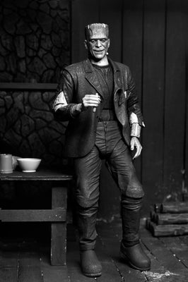 NECA Figura de Accion: Universal Monsters La Novia De Frankenstein - Frankenstein Blanco y Negro 7 Pulgadas Preventa