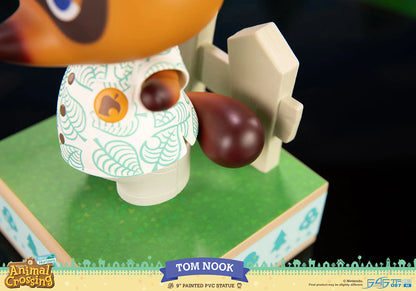 First 4 Figures: Animal Crossing New Horizons - Tom Nook 8.5 Pulgadas Preventa