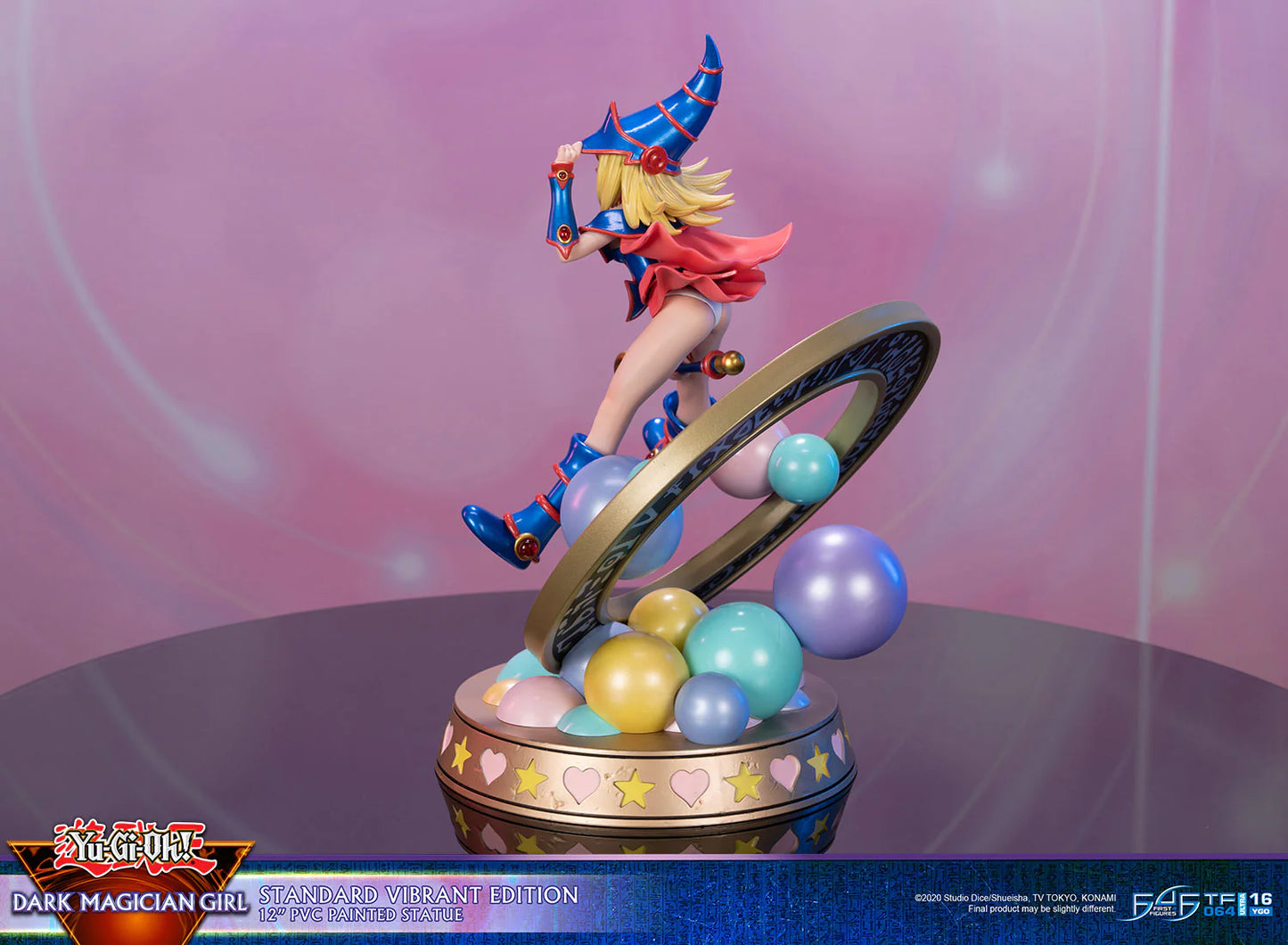 First 4 Figures: Yu Gi Oh - La Maga Oscura Estandar Color Variante 12 Pulgadas