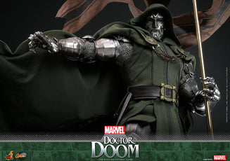 Hot Toys Comic Masterpiece Series: Marvel Comics - Doctor Doom Escala 1/6 Preventa